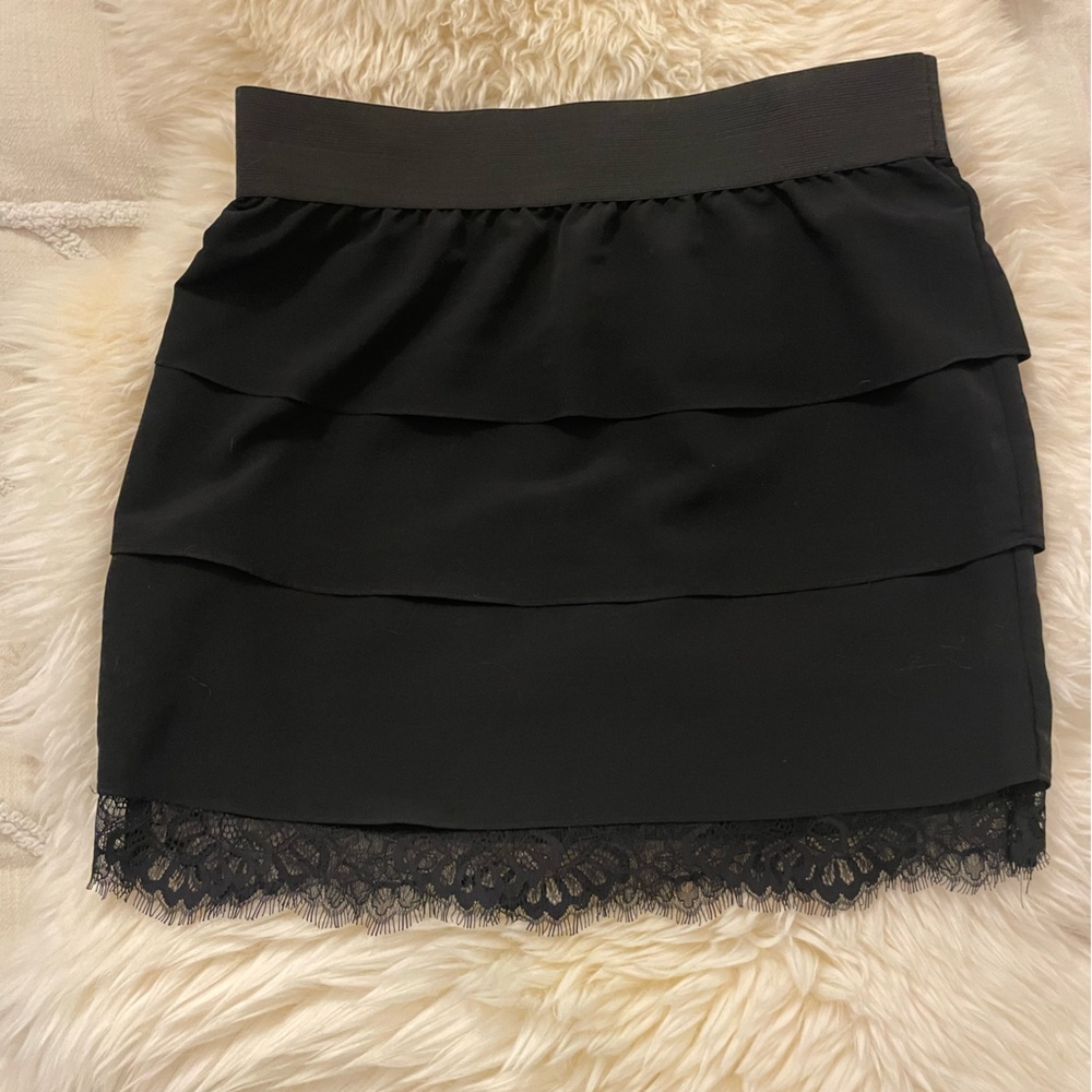 Aritzia Central Park West Lace Trim Skirt